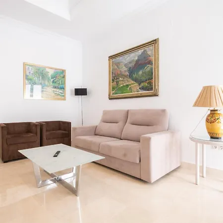 Casa-palacio Santa Pola * روندا