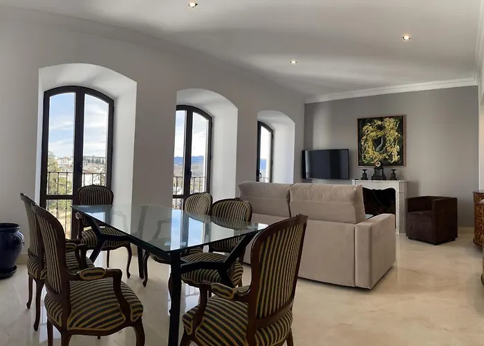 Casa-palacio Santa Pola Ronda